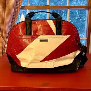 Rareform Red and White Maya Travel Bag with interior compartments
